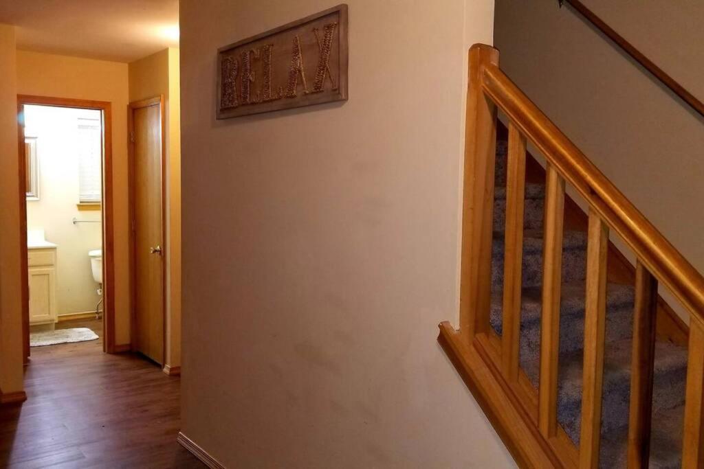 *Amenity-Filled Waterfront Oasis @Saw Creek Estates Near Waterfalls And Hiking* East Stroudsburg Exterior foto
